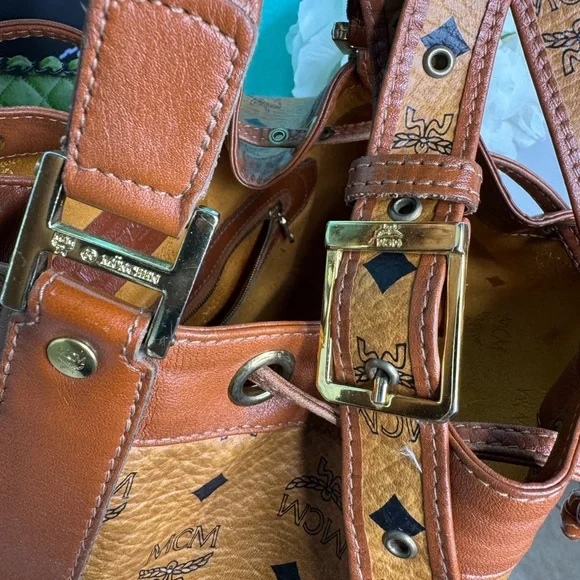 MCM Viestos Bucket Shoulder Bag - Picture 7 of 9